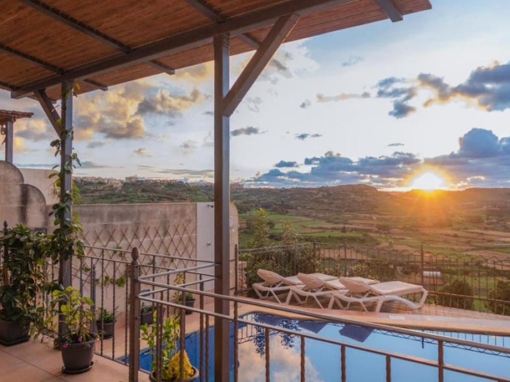 WhatsApp Image 2025-11-18 at 16.53.11 (2)