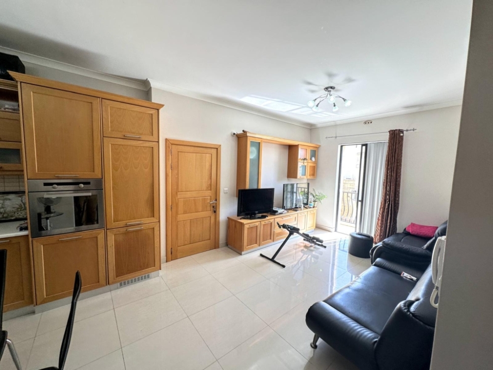 WhatsApp Image 2025-12-15 at 19.02.26 (2)