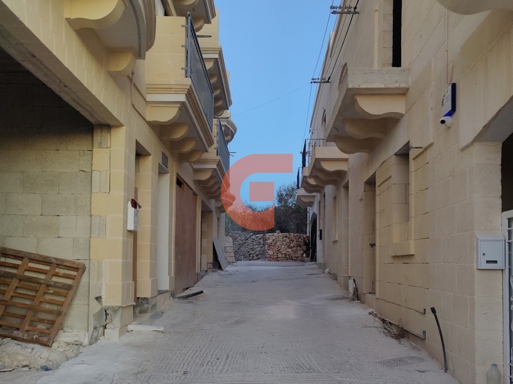 Alley in San Blas Road Alley in San Blas Road