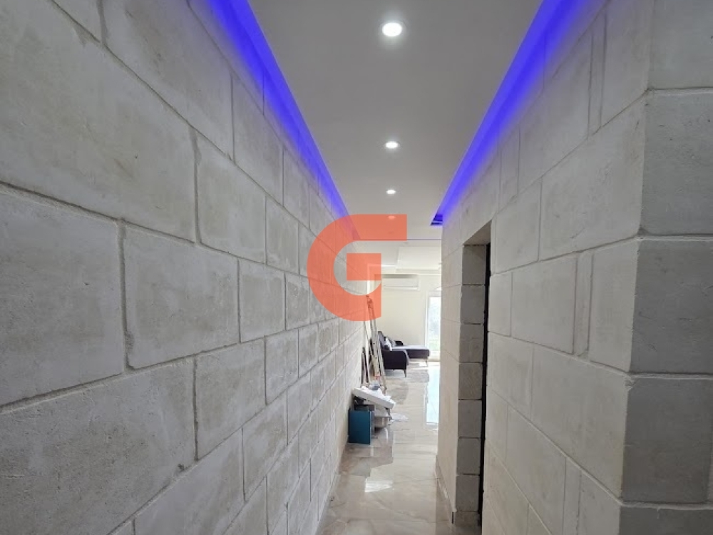 4d8667c4-49a4-49e1-b945-eae05ccce294