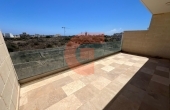 GE3668, Luxurious Penthouse (Shared Pool)